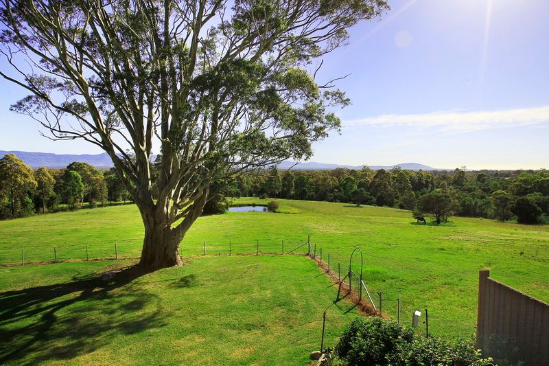 4 Perth Drive, NOWRA HILL, NSW 2540