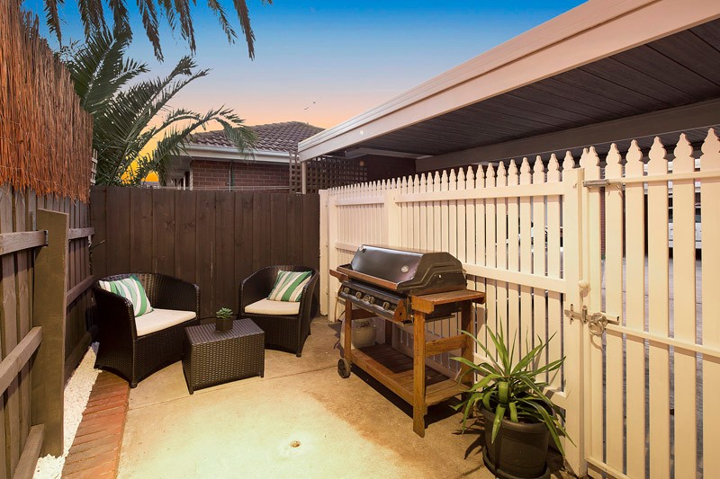 2/158 Como Parade West, PARKDALE, VIC 3195