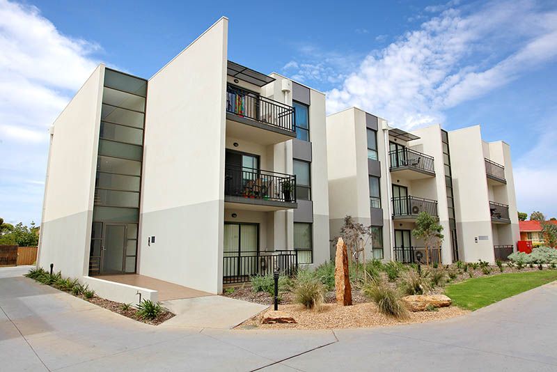 Apartment 10 21-29 Tricky Avenue, SYDENHAM, VIC 3037