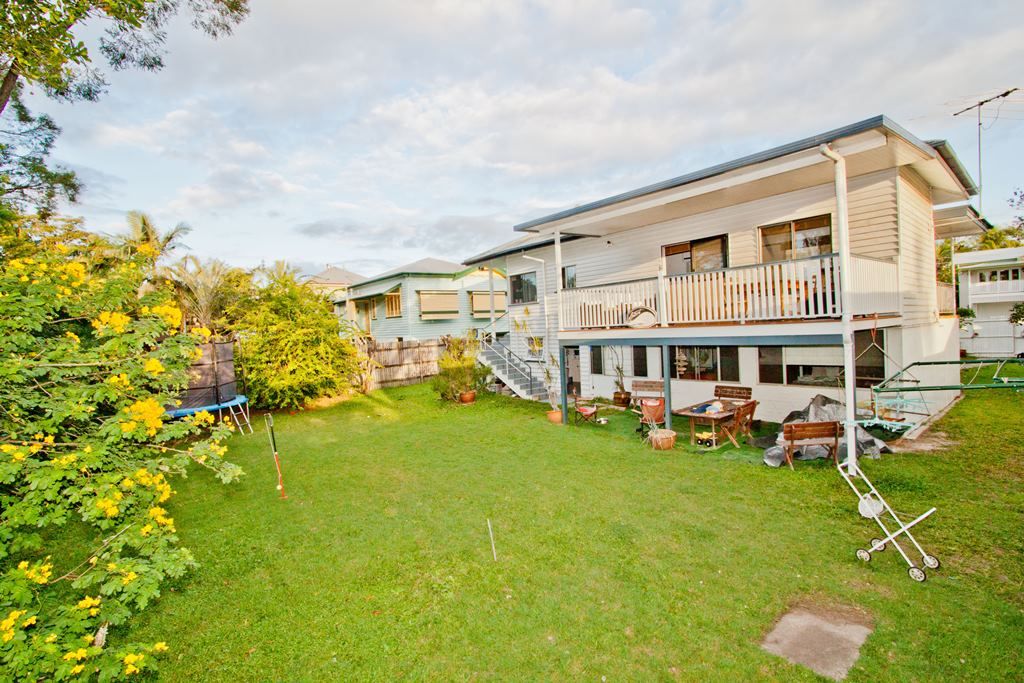 10 White Street, GRACEVILLE, QLD 4075