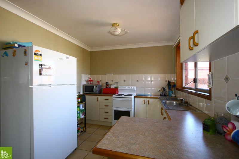 4 Aiken Close, ALBION PARK, NSW 2527