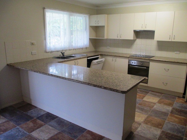 33 Elia Avenue, NOWRA, NSW 2541