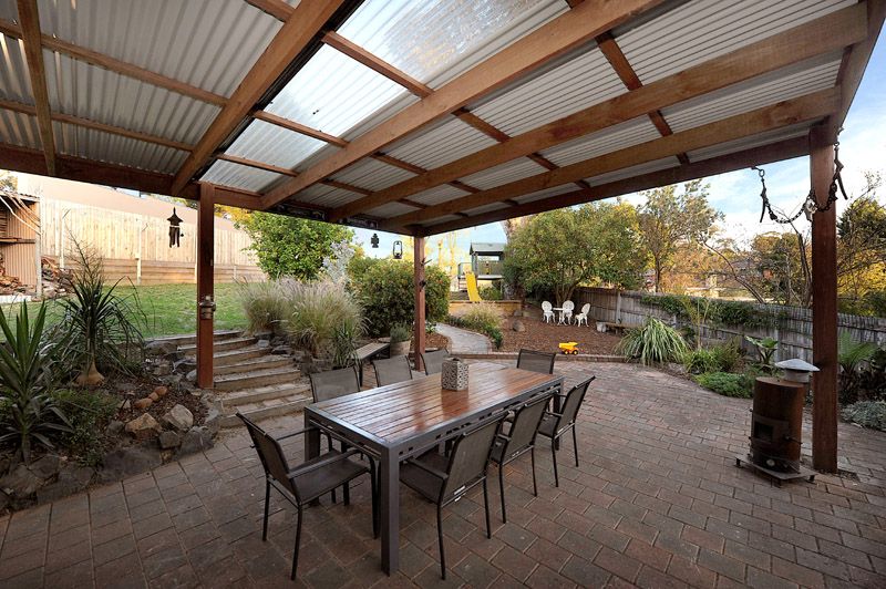 8 McIver Street, FERNTREE GULLY VIC 3156
