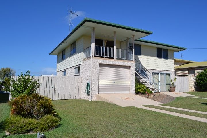 41 Riverview Drive, BURRUM HEADS QLD 4659
