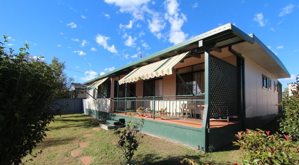 238 Bulwer Street, TENTERFIELD NSW 2372