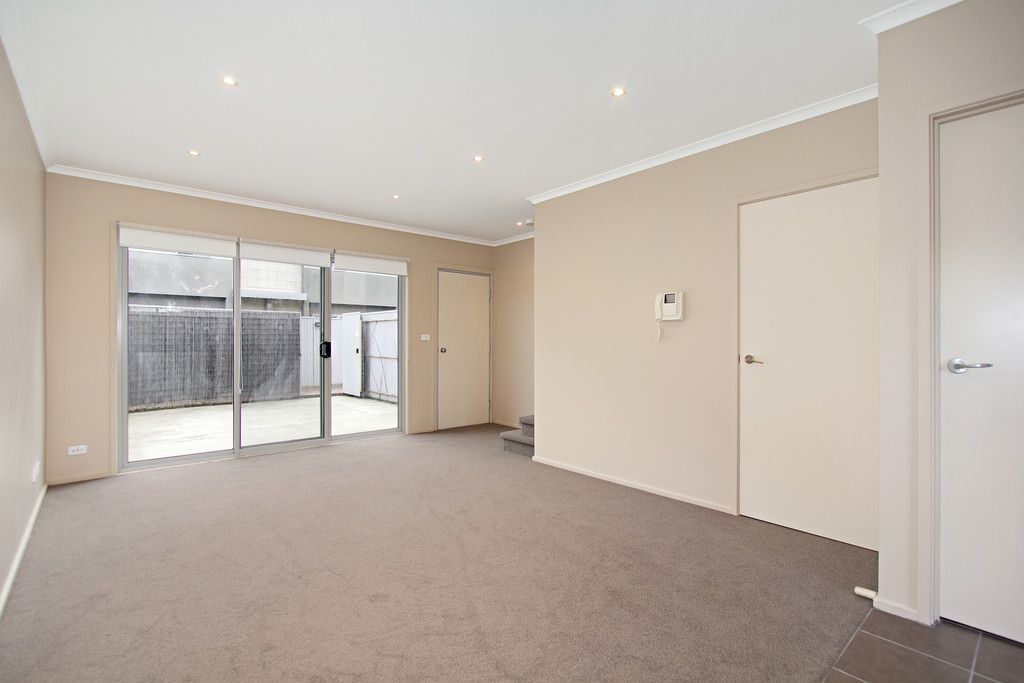 16/1204 Glen Huntly Road, GLEN HUNTLY, VIC 3163