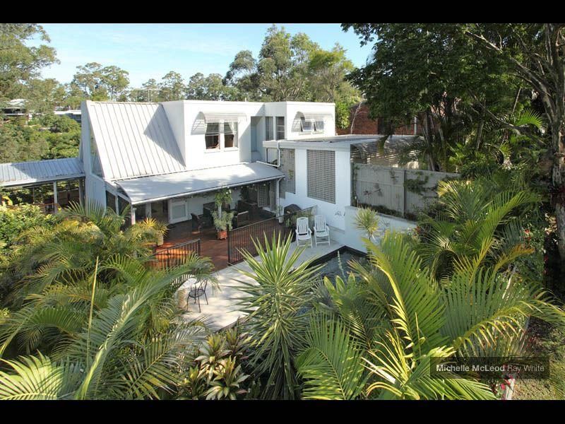 20 Stralock Street, CHAPEL HILL QLD 4069