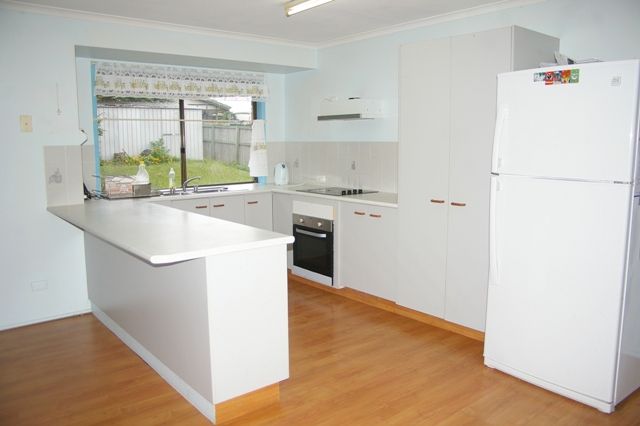 5 Bermuda Avenue, DECEPTION BAY, QLD 4508