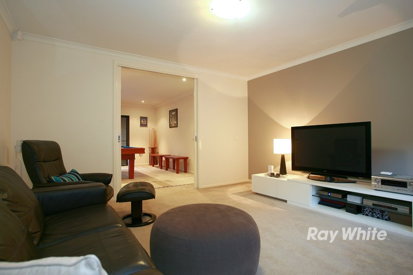 13 Canadian Maple Place, LYNDHURST, VIC 3975