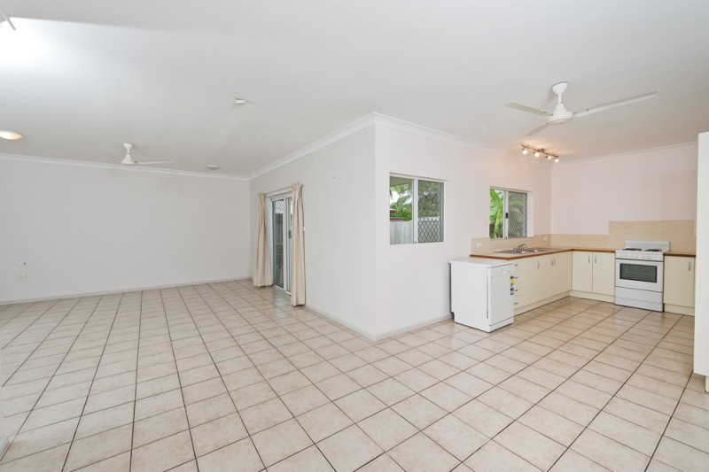 19 Fishburn Street, BENTLEY PARK, QLD 4869