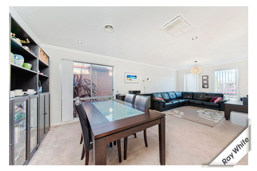 15 Ellinor Walker Street, FRANKLIN, ACT 2913
