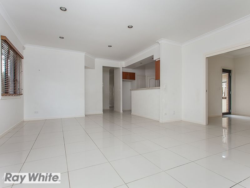 33 Kangaroo Street, NORTH LAKES, QLD 4509