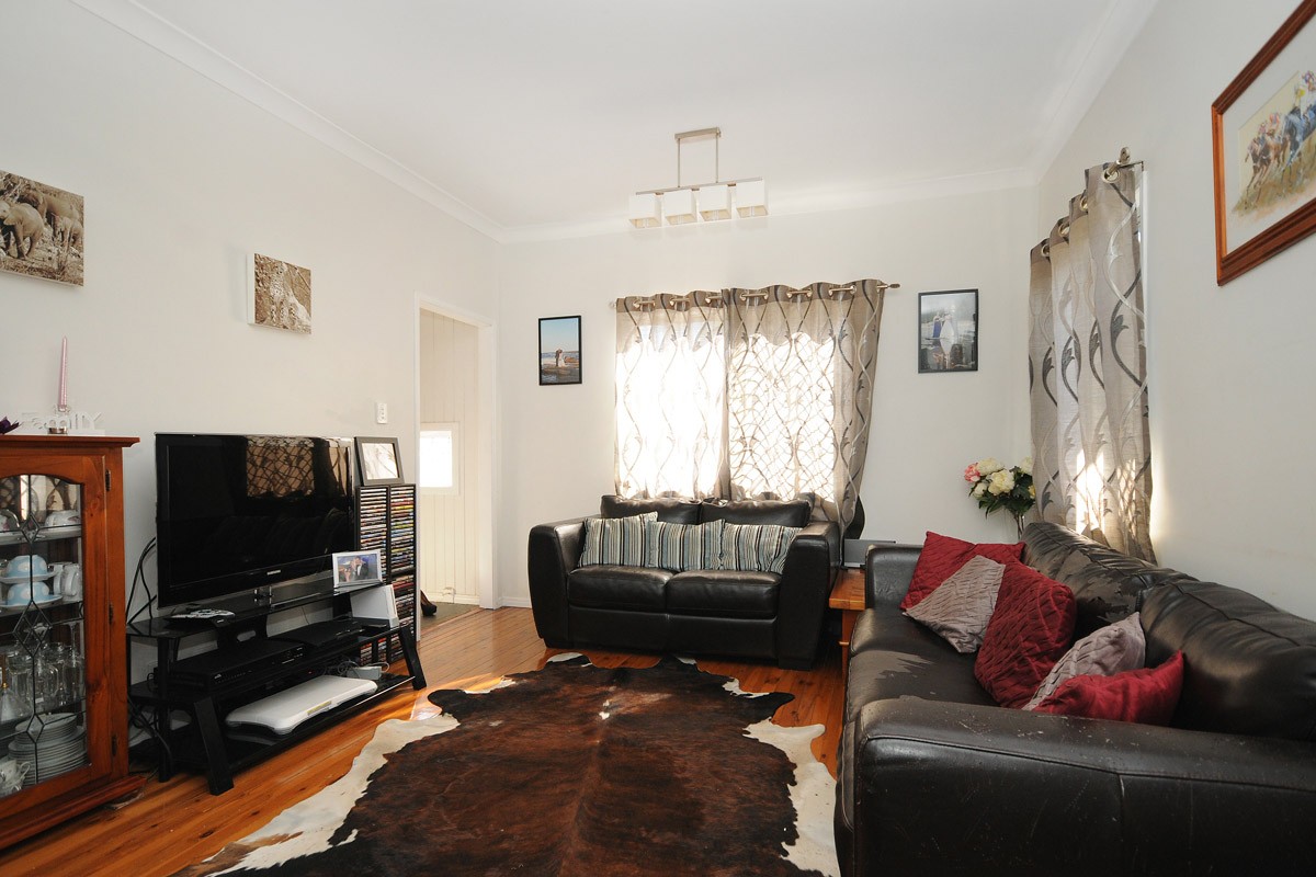66 Alford Street, MOUNT LOFTY, QLD 4350