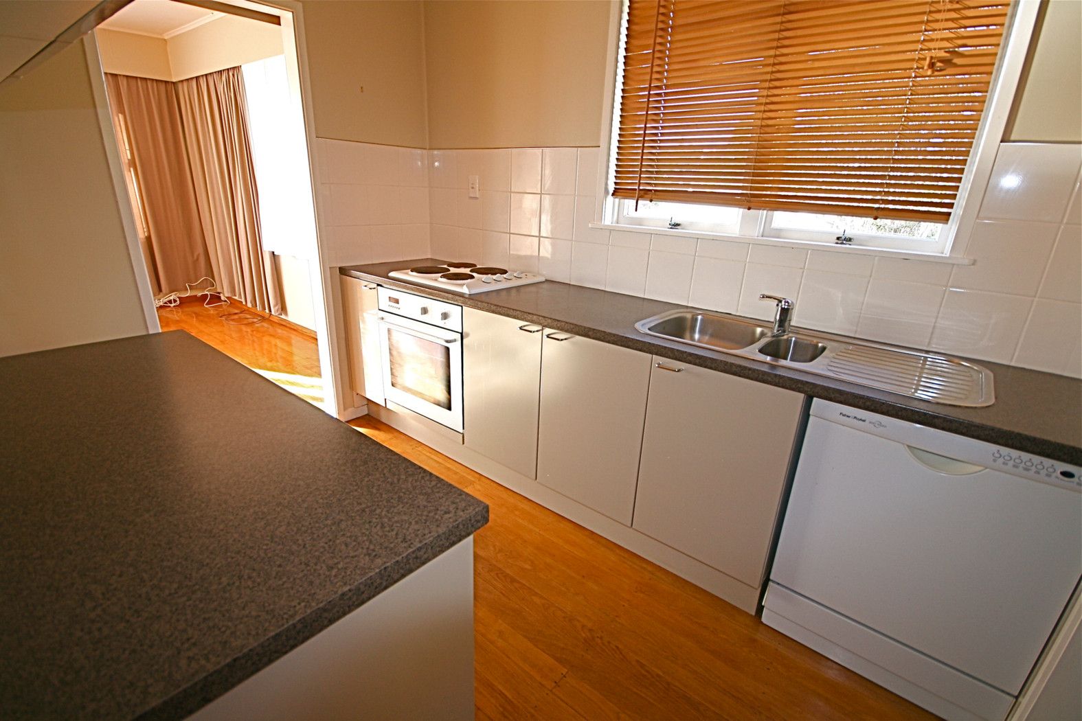 1/39 Judkins Crescent, COCKLE BAY, Manukau City