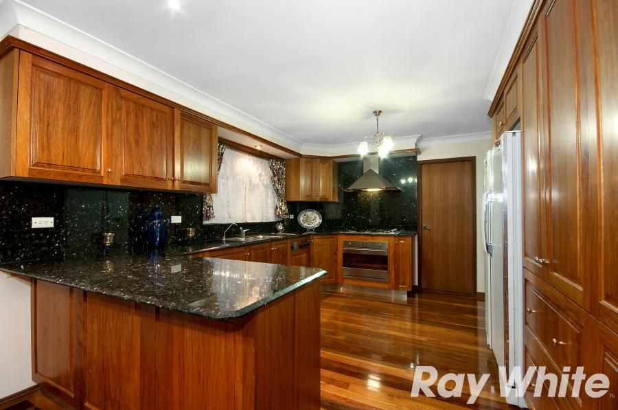 15 Winchcombe Place, CASTLE HILL, NSW 2154