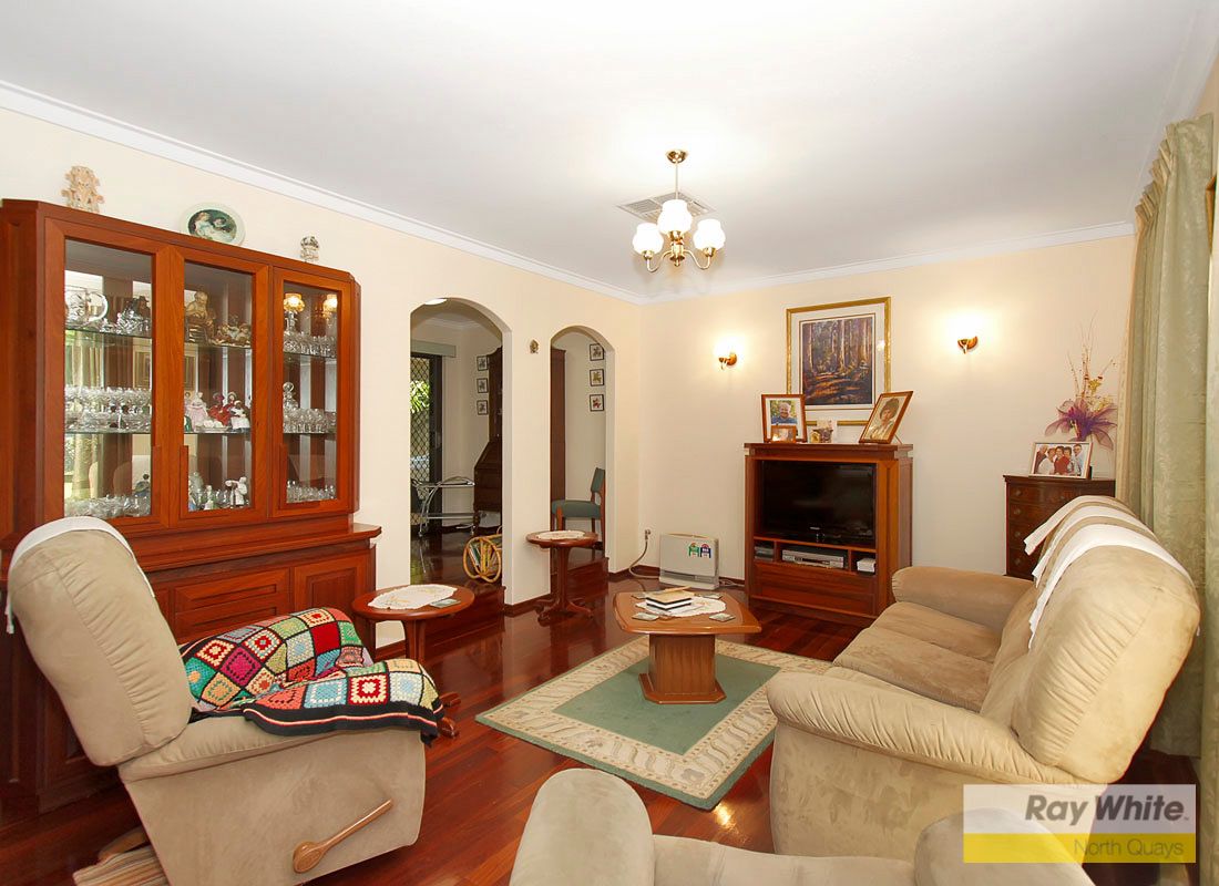 26 Angove Drive, HILLARYS, WA 6025