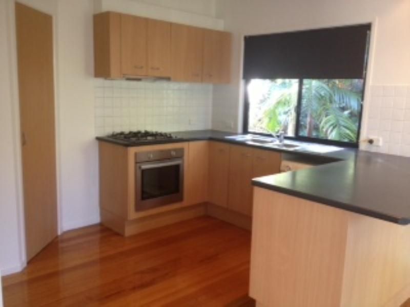 24 SIEMONS, Auchenflower, QLD 4066