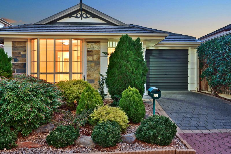 33 Victoria Drive, OAKDEN SA 5086