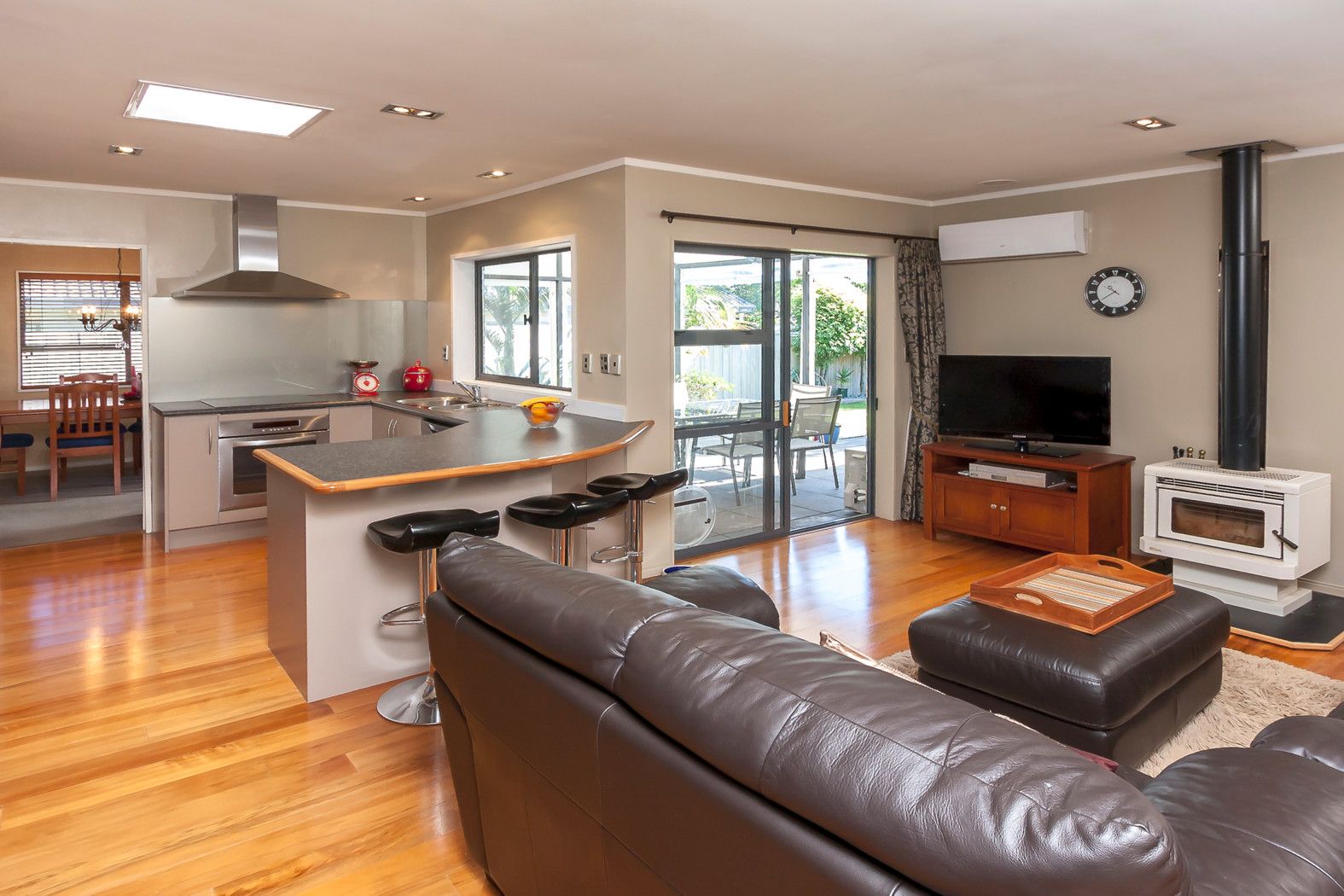 32 Bob Charles Drive, GOLFLANDS, Manukau City