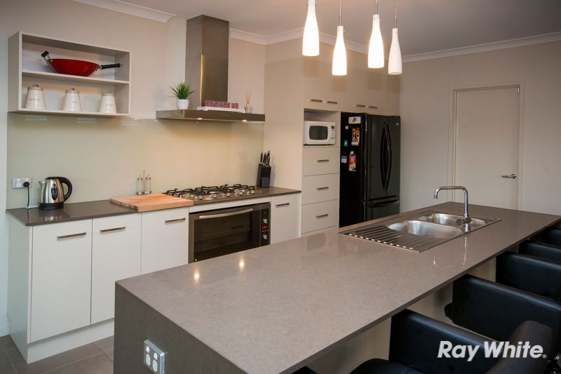 41 Chestnut Chase, PAKENHAM, VIC 3810