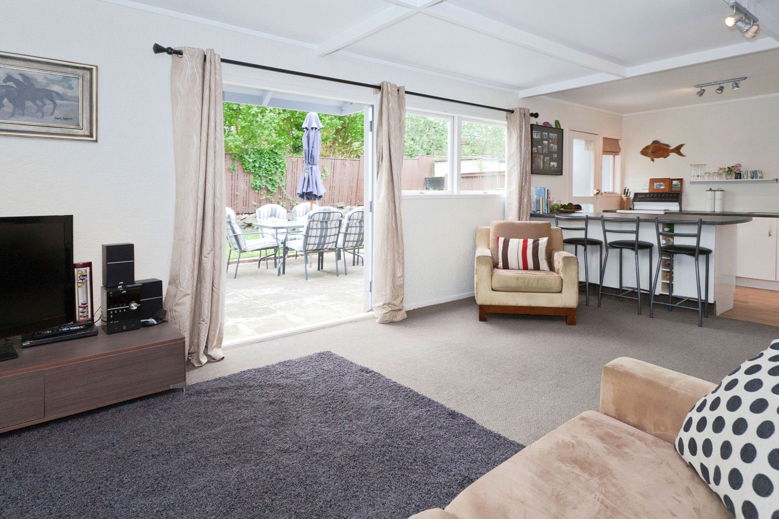 2/27 Lagoon Drive, PANMURE, Auckland City