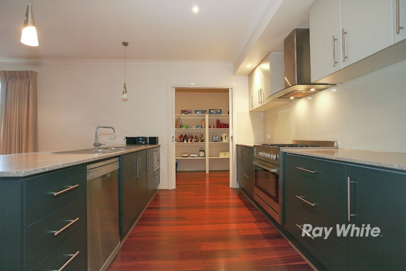 38 Sabel Drive, CRANBOURNE NORTH, VIC 3977