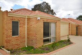 42b Eastdene Circle, NOLLAMARA, WA 6061