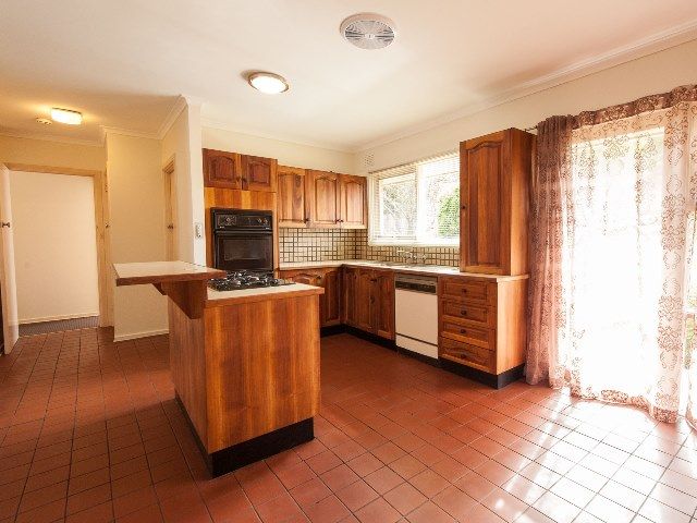 21 Falconer Street, GLEN WAVERLEY, VIC 3150