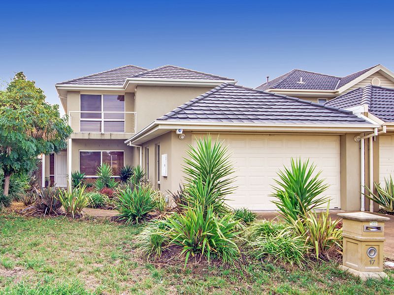 17 Lowess Lane, POINT COOK VIC 3030