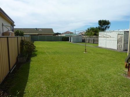 77 Pioneer Road, BELLAMBI, NSW 2518