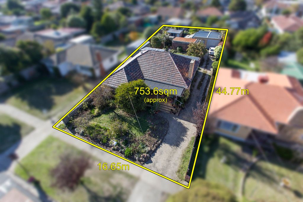 70 Carmichael Road, OAKLEIGH EAST, VIC 3166