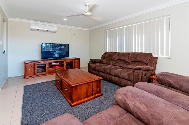 44 Eric Street, BLACKSTONE, QLD 4304