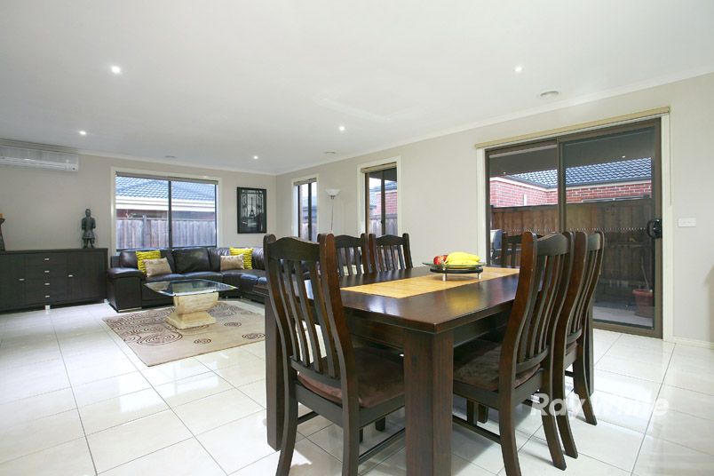 92 Boland Drive, LYNDHURST, VIC 3975