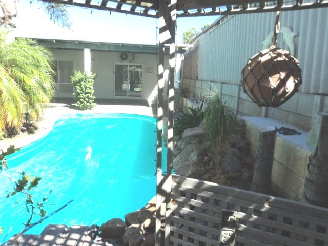 1 Turban Court, WANDINA, WA 6530