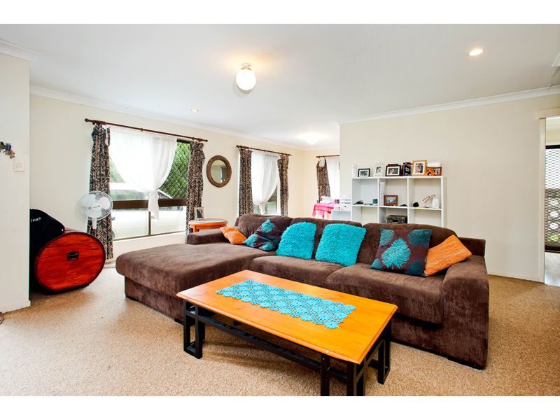 33 Everett Street, UPPER MOUNT GRAVATT QLD 4122