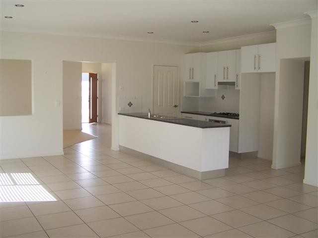 46 Skyline Drive, NEW AUCKLAND, QLD 4680