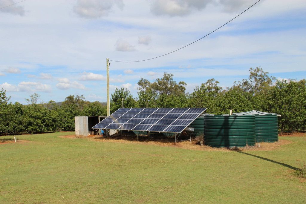 8 Graves Road, REDBANK CREEK, QLD 4312