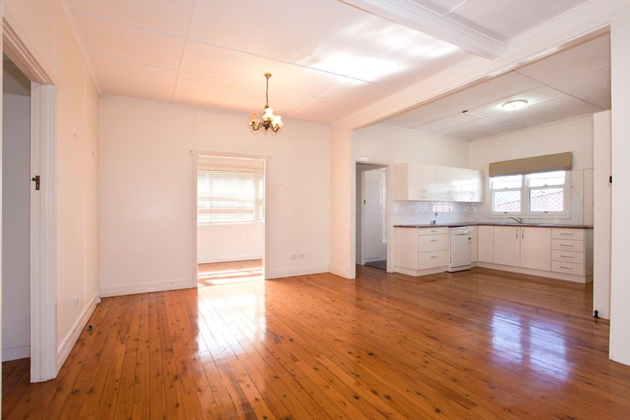 12 Jennings Street, South Toowoomba, QLD 4350