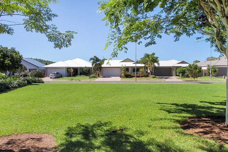 13 Seton Street, TRINITY PARK, QLD 4879