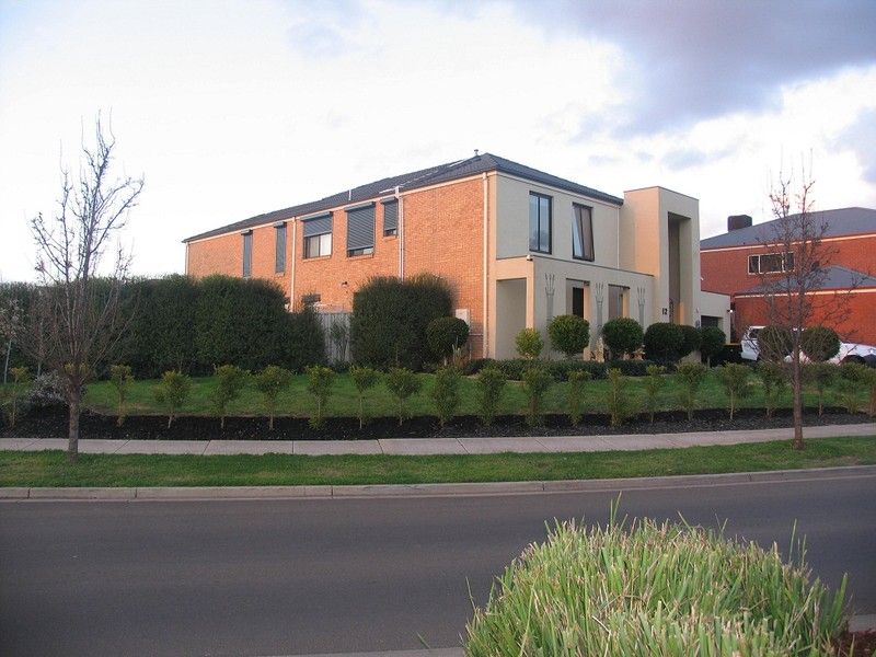 12 Sovereign Blv, MELTON WEST, VIC 3337