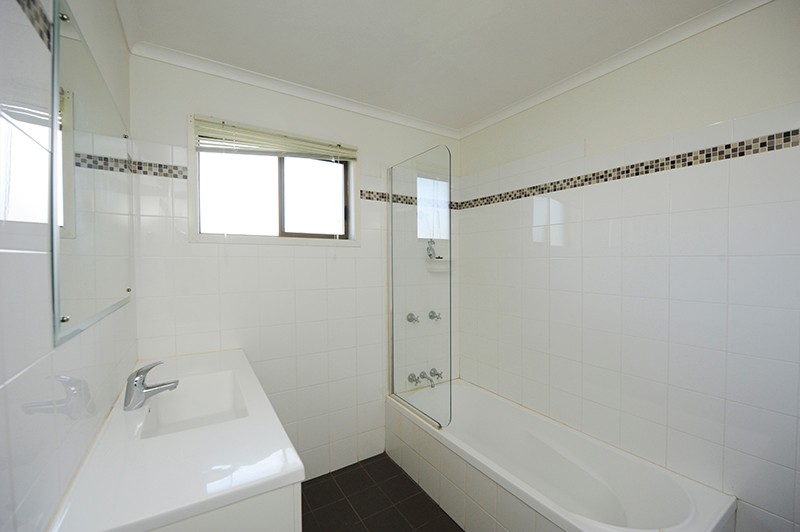26 Apollo Drive, CLINTON, QLD 4680