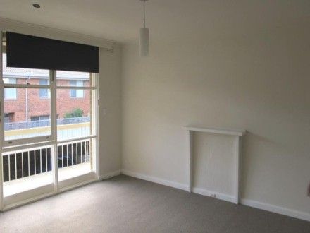 12/8 Rosedale Avenue, GLEN HUNTLY, VIC 3163