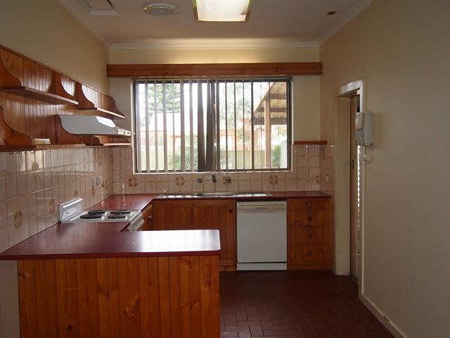 17 Glenrowan Road, WOODVILLE SOUTH, SA 5011