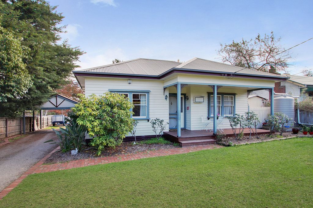 3 DONALD Street, CROYDON VIC 3136