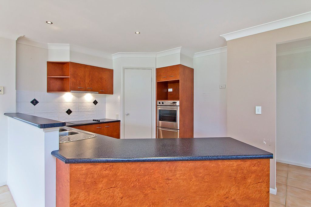 6 Watergum Parade, MOLENDINAR, QLD 4214
