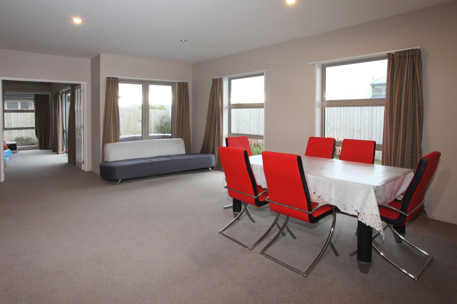 9 St Peters Close, WOOLSTON, Christchurch City