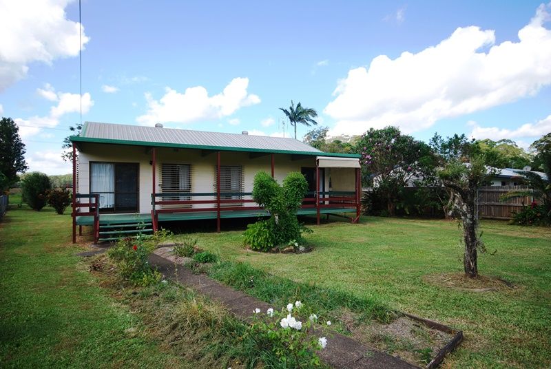 14 Twin Peaks Drive, BEERWAH, QLD 4519