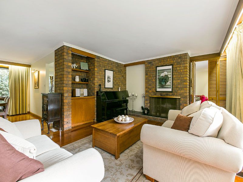8 Chifley Court, DINGLEY VILLAGE, VIC 3172