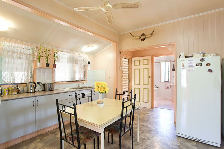 15 Warwick Street, HARRISTOWN, QLD 4350