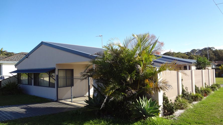 1 Ithaca Street, BATEAU BAY NSW 2261